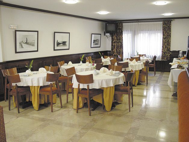 Hotel Aveiro Center Restaurant photo